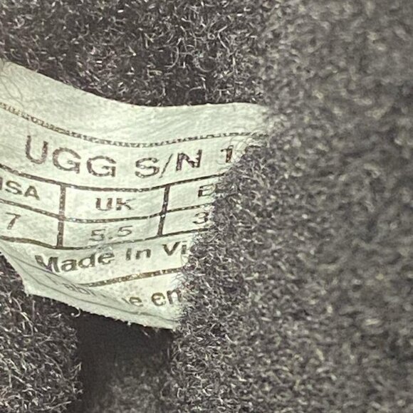 UGG Australia Bailey Button Triplet Sheepskin Boots - Women's 7 /No Box - Picture 10 of 14